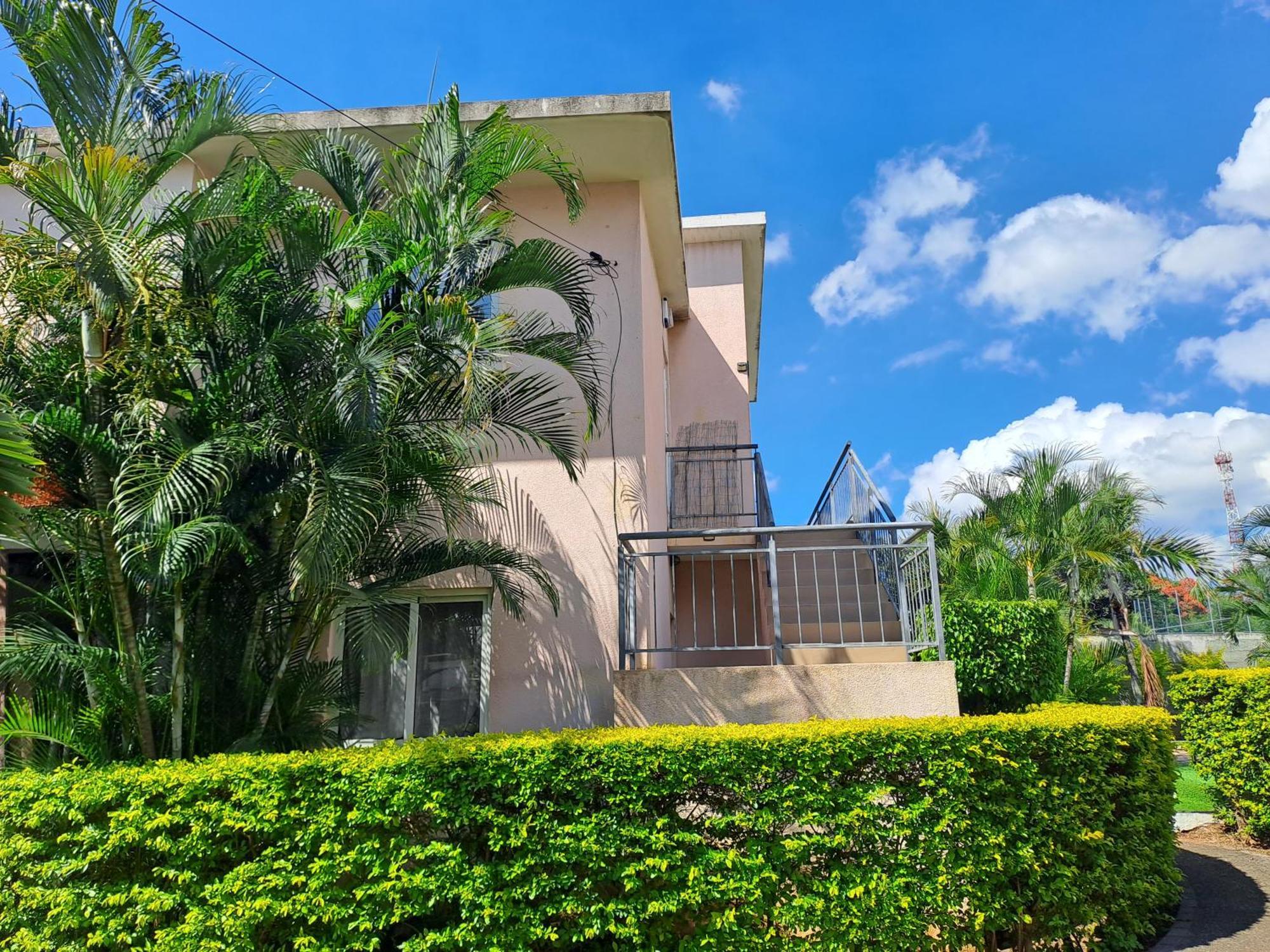 Appartement Paisible Avec Jardin & Piscine Albion Exterior foto
