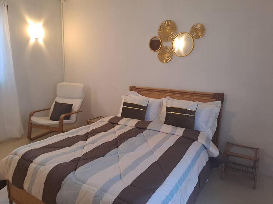 Appartement Paisible Avec Jardin & Piscine Albion Exterior foto